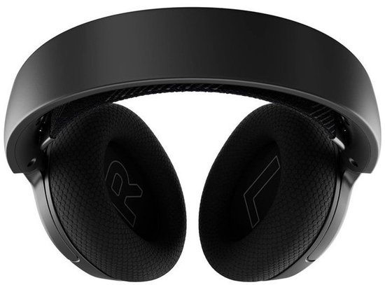 Zwarte SteelSeries Arctis Nova 1 headset, gezien van bovenaf.