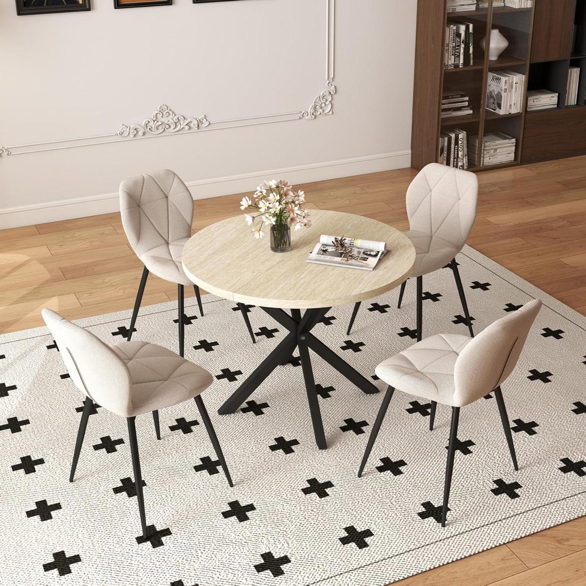 Eettafel met stoelen - Eetkamer set - Samen eten - Ronde tafel met linnen stoelen - 100 cm