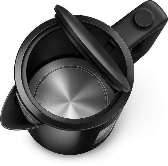 Zwarte waterkoker, van bovenaf gezien, met deksel open.