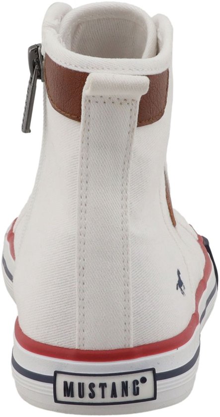 Mustang dames hoge canvas sneaker wit
