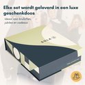 Luxe geschenkdoos van Sola met een moderne opdruk, ideaal voor bruiloften en jubilea.