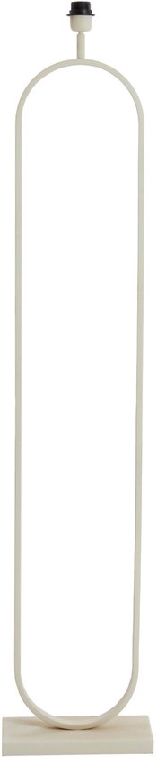 Crèmekleurige, moderne staande lamp met een ovale vorm, op een rechthoekige voet.
