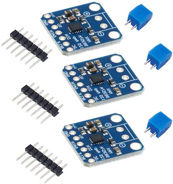 Drie blauwe printplaatjes met componenten, elk met een zwarte header en een blauwe connector.
