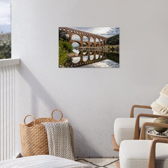 Reflet dans l'eau claire du Pont du Gard dans le sud de la France Poster de jardin 60x40 cm - petit - Toile de jardin / Toile d'extérieur / Peintures d'extérieur (décoration de jardin)