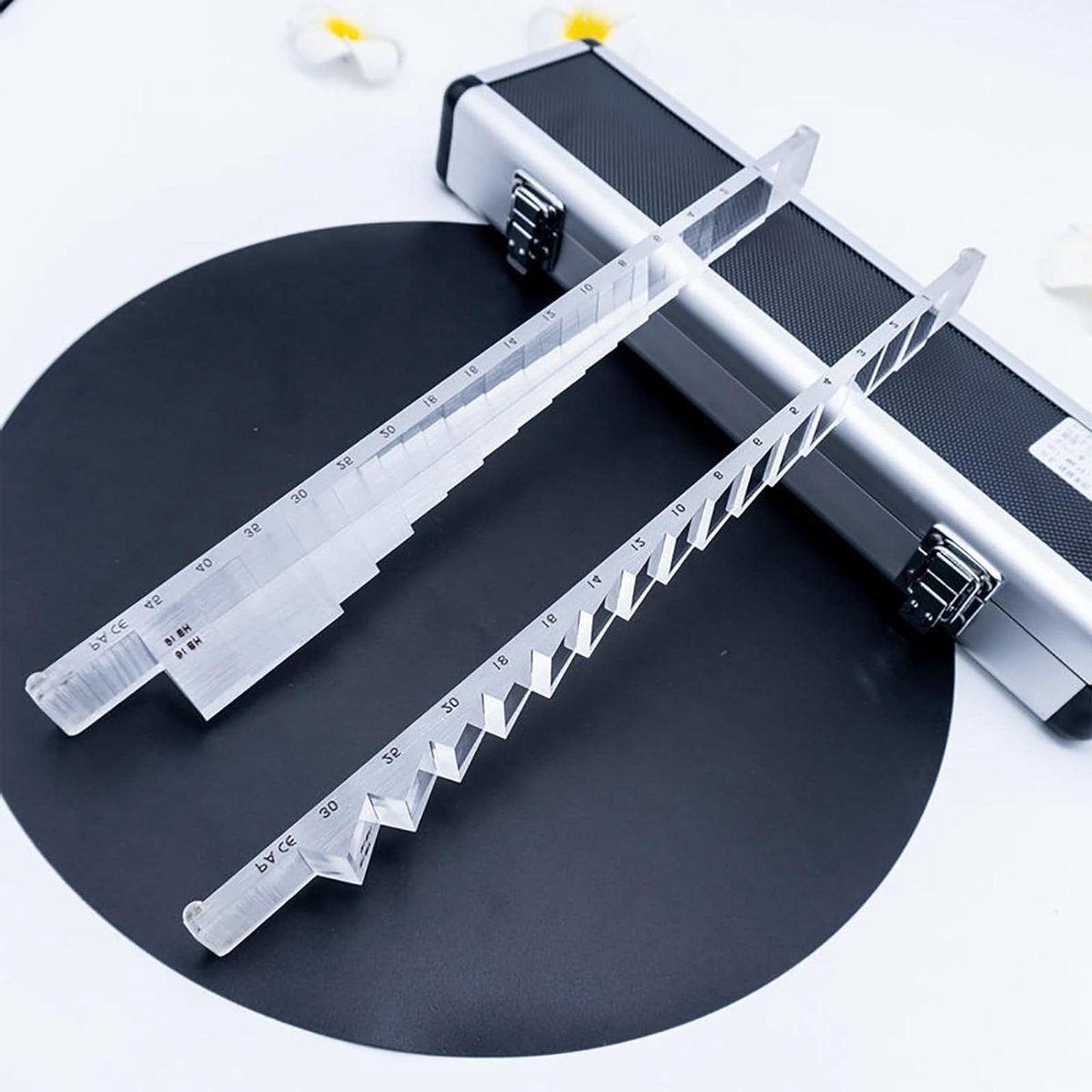 Oogprisma Set - Gezichtsmeting Hulpmiddel - Scheelzien Onderzoek - Gladde randen - 16x15 Strips - Aluminium