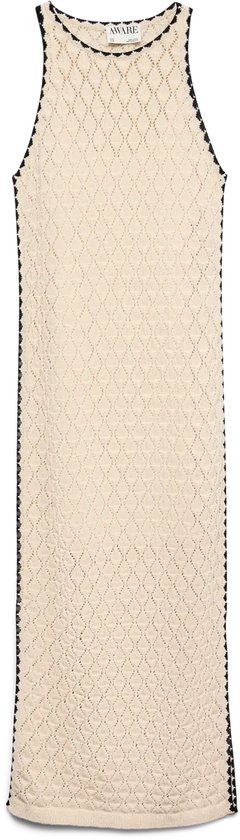 Robe longue en crochet crème sans manches avec passepoil noir.