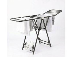 Cheqo® Wasrek - Droogrek - Inklapbaar - Staand - Zwart - Metaal - Opvouwbaar - Ruimtebesparend - met Vleugels en Schoenenhouder - Kledingrek - Wasdroger - Kledingdroger - voor Binnen en Buiten - Balkon - Studentenkamer - Slaapkamer