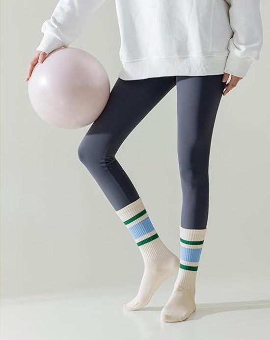 3 Paar - Dames Antislip Yoga Pilates Sokken - Antislip sokken - Ademend Katoenen Enkelsokken met Grip - Yoga Sokken - Voor Ballet, Dans, Fitness & Dagelijkse Workouts - 3 Modieuze Kleuren van Merkloos — afbeelding 4