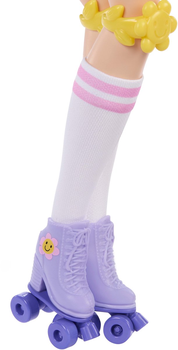 Barbie Dream Besties SKATE PARTY Renee Doll and Accessories van Barbie — afbeelding 4