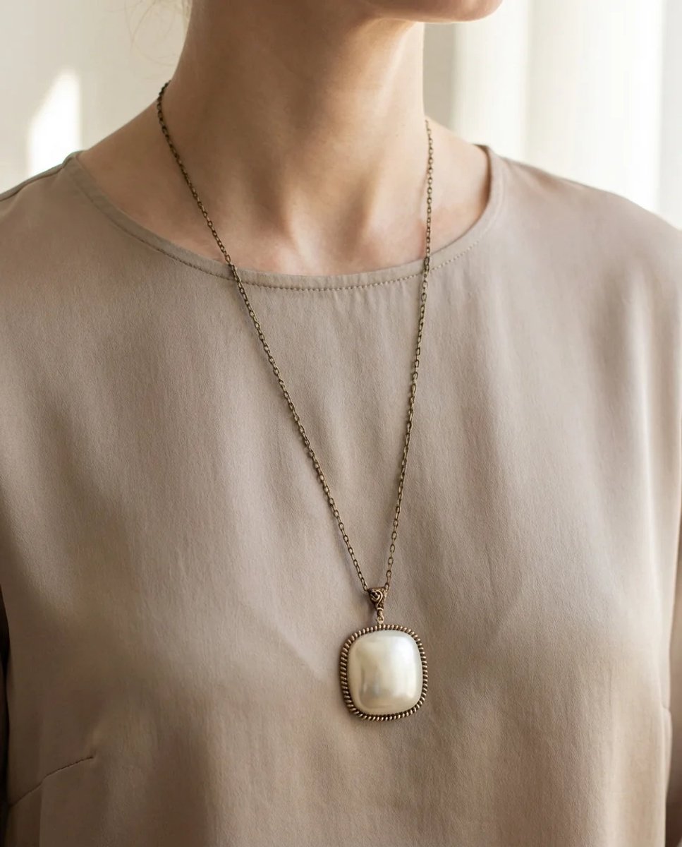 Dorvina Bronzen Authentiek Sieraad Aksesuar Vierkant Parel Model Madalyon Lang Ketting Dames Ketting