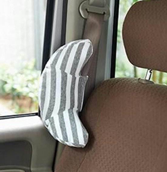 Reiskussen voor in de autostoel - zacht neksteunkussen - kussen voor over de autogordel - schouderkussen voor de autogordel - geschikt voor gebruik in de auto, het vliegtuig, de kinderwagen en de buggy-groente. van Reiskussen✈ — afbeelding 4