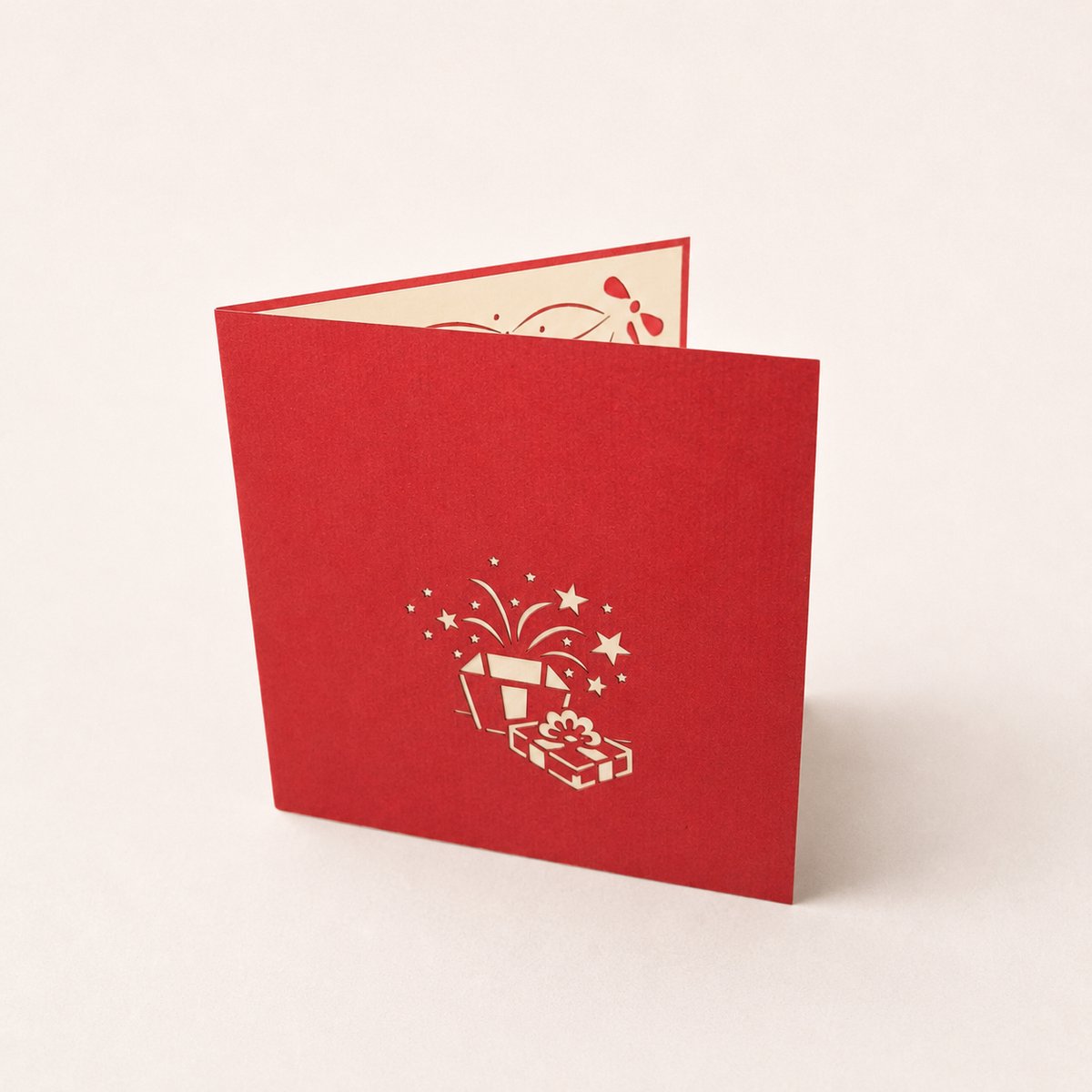 Paperbloom Pop Up Kaart Cadeau - 3D Wenskaart Verjaardag - Rode Luxe Verrassingskaart met Cadeau Doos - Felicitatiekaart