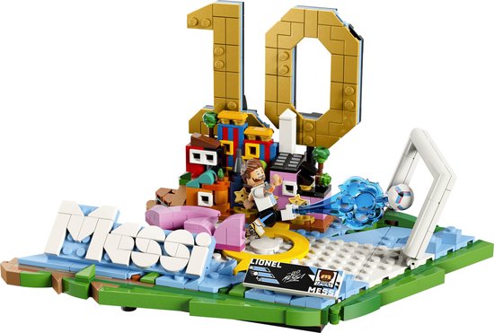 LEGO Editions Lionel Messi – Moments de Football Ensemble de Construction et Décoration de Chambre d'Enfant - 43011