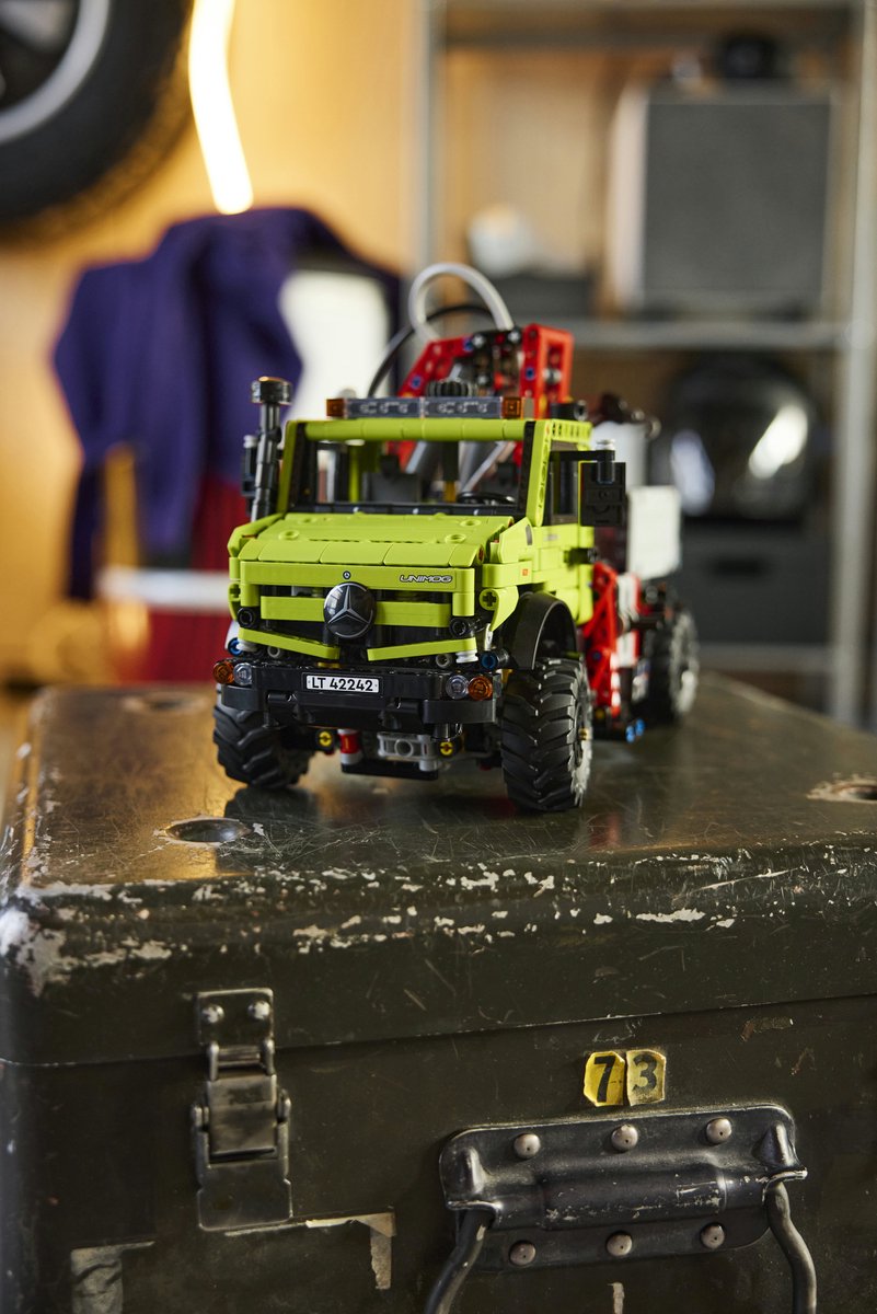 LEGO Technic Mercedes-Benz Unimog U 5023 met Kraan Speelgoed Vrachtwagen Bouwpakket voor Kinderen – foto 2