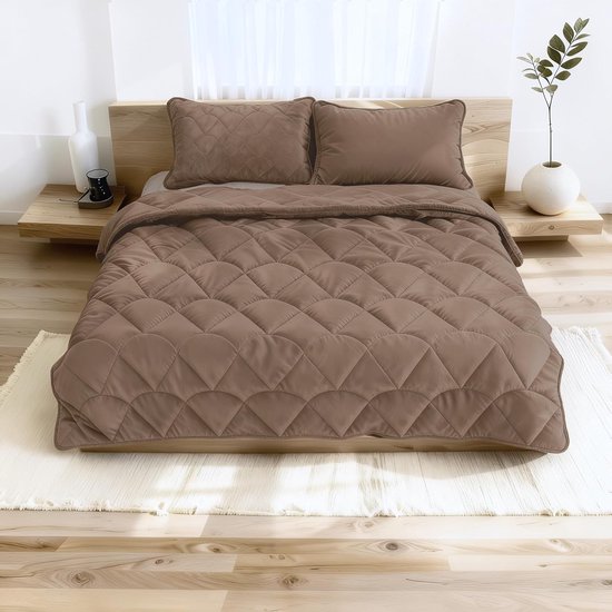 Luxe All-in-One Dekbed - Velvet & Microvezel - Taupe/Bruin - 200 x 200 cm - Hotel Chique - Wasbaar & Drogergeschikt