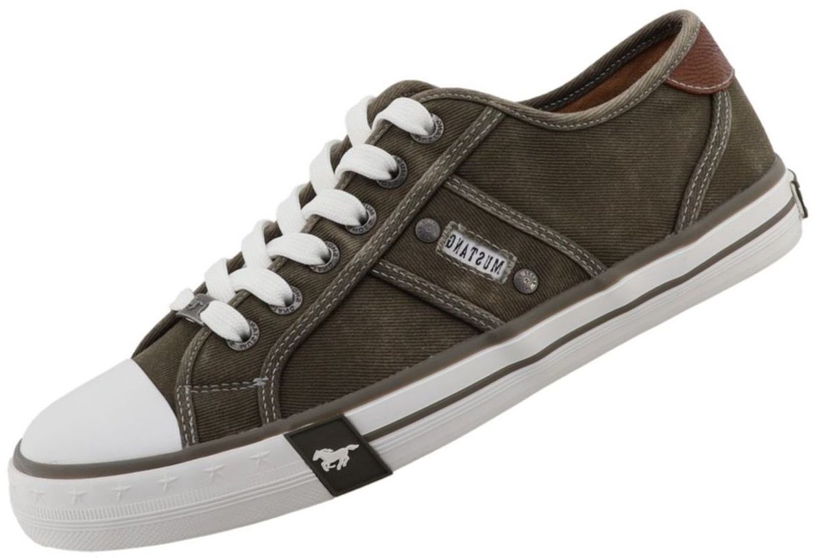 Mustang heren sneaker van canvas kaki