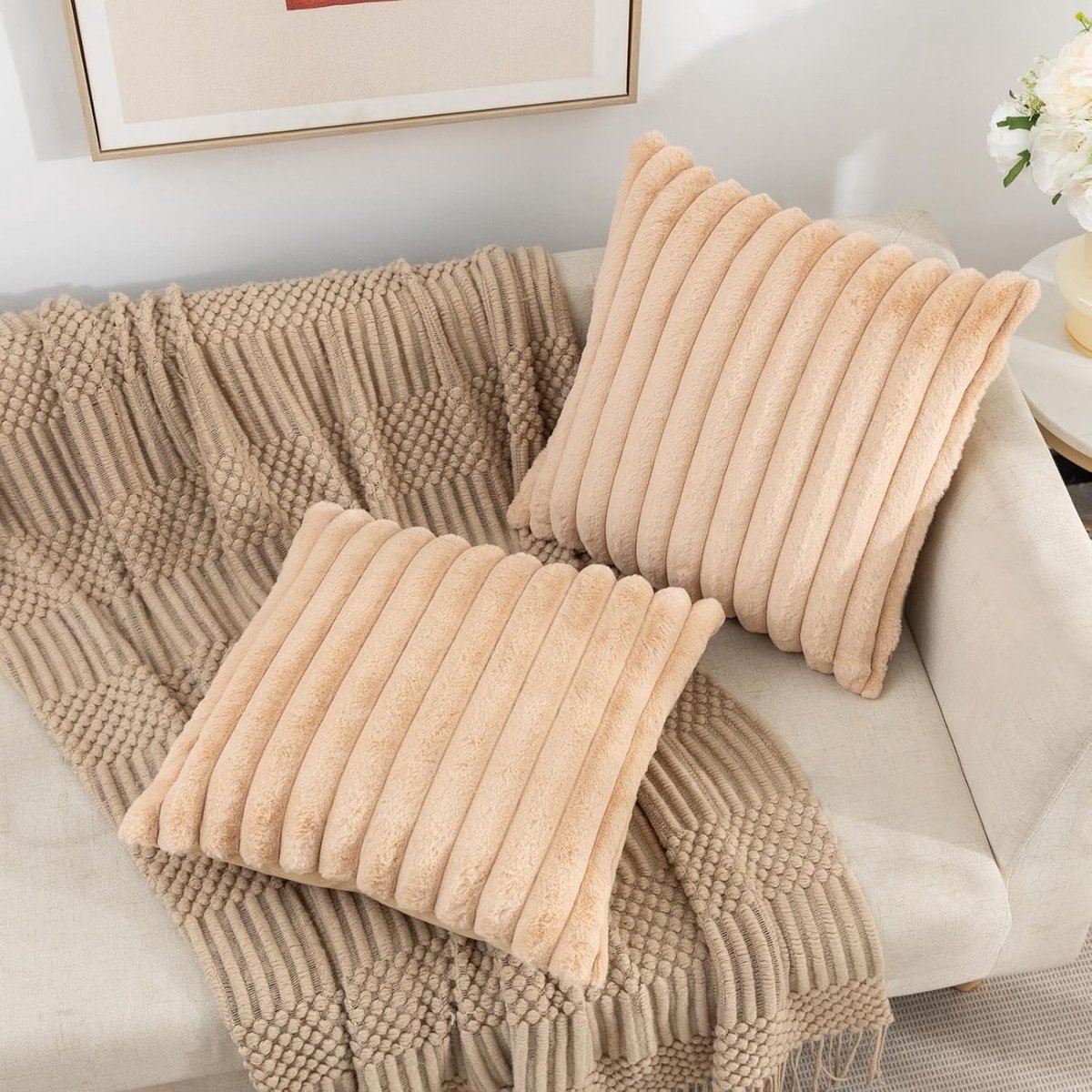 FloraGrace Kussenslopen – Sierkussensloop Set Van 2 Met Zachte Fluwelen Kussenslopen, Effen Gestreept Voor Woonkamer, Sofa En Slaapkamer – Lichtbruin – 45x45 cm