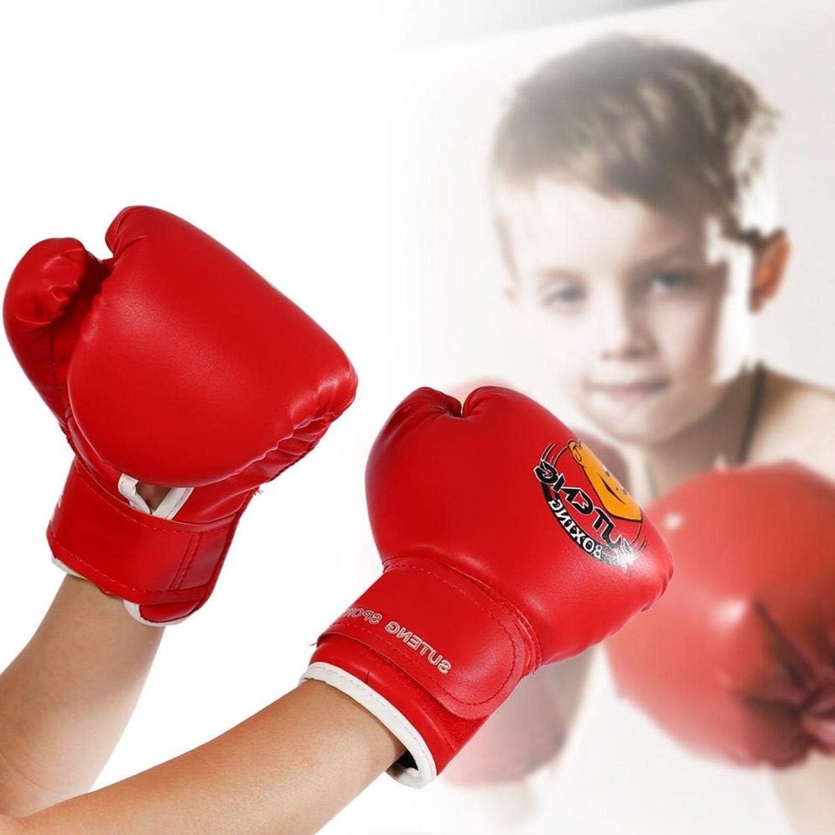 Veilige en Comfortabele Bokshandschoenen voor Kinderen, Ideaal voor Sparring en Training, Geschikt voor Leeftijd 3-12 Jaar, PU Materiaal, Inclusief Trainingszak voor Punching en Workout