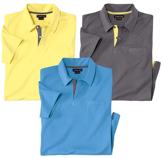 Drie gevouwen polo's: geel, grijs en blauw, elk met contrastkleurige kraag en borstzakje