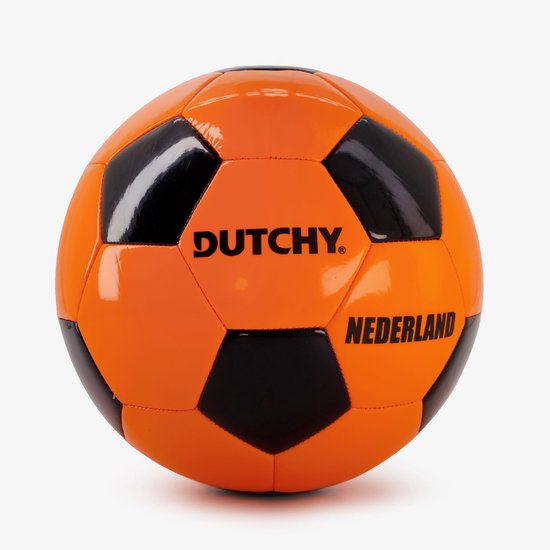 Oranje voetbal met zwarte vlakken, met 'DUTCHY' en 'NEDERLAND' in zwarte letters.