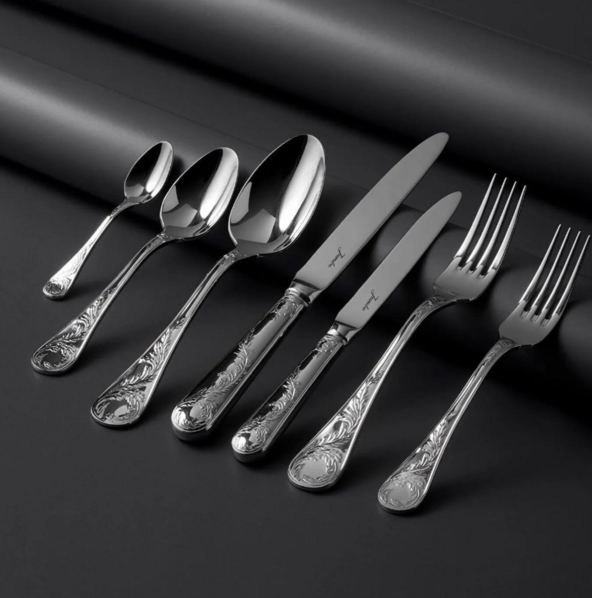Jumbo 9700 Bestekset 84-delig - 12 Personen - 18/10 RVS - Zilver - Luxe Bestek