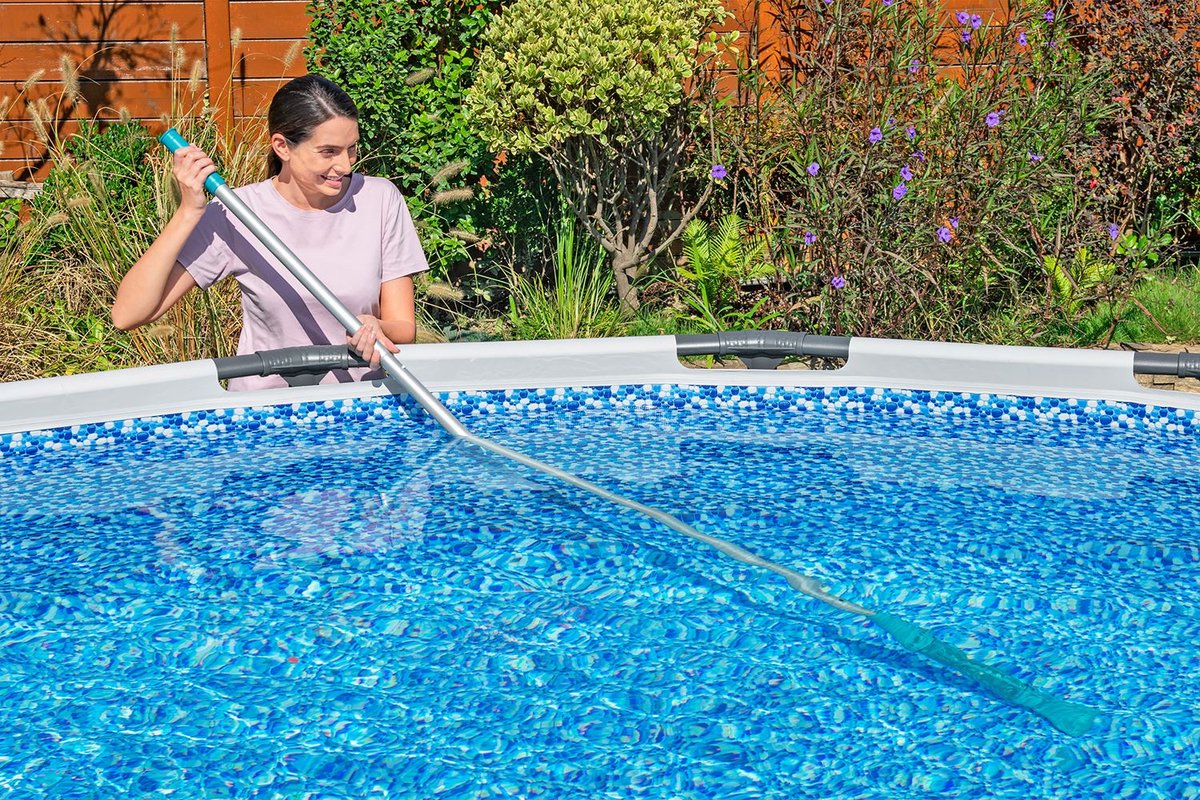 Bestway AquaSurge kit d'entretien avec aspirateur et skimmer
