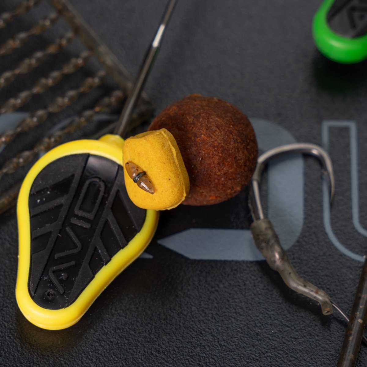 Avid Carp Outline FleckTone Bait Stops 240 stuks – Hair Stops voor Stevige Aasbevestiging