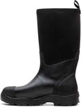 Zwarte Derwent II laars, linkerzijkant zichtbaar. Met Muck Boot logo.