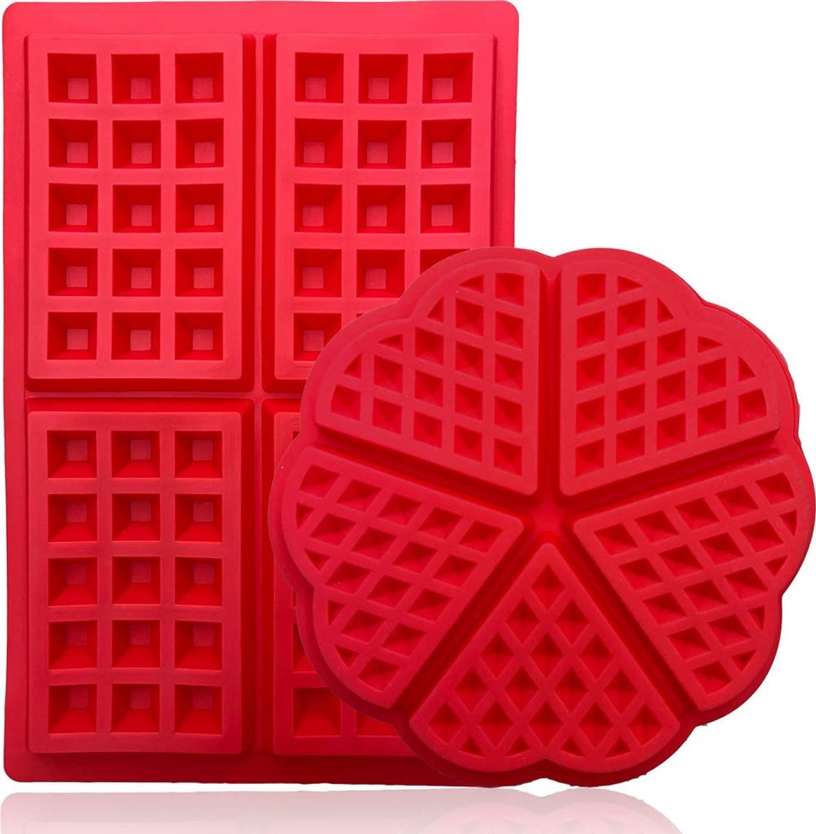 Twee hartvormige siliconen wafelvormen, bakvormen, rode wafelvormen