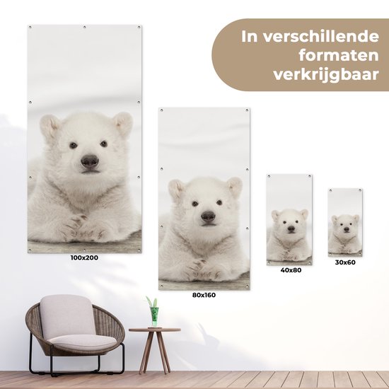 Tuinposter 30x60 cm - Tuindecoratie IJsbeer - Dieren - Kinderen - Wit - Jongens - Meisjes - Poster voor in de tuin - Buiten decoratie - Schutting tuinschilderij - Tuindoek muurdecoratie - Wanddecoratie balkondoek