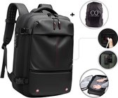 Zwarte CarryQuest rugzak met rode stiksels. Inclusief regenhoes, USB-poort en TSA-slot.