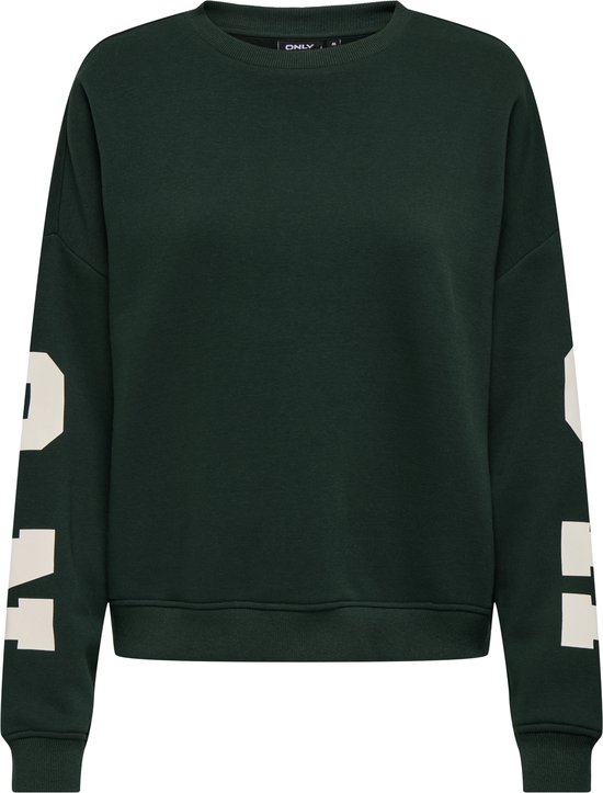 Donkergroene sweater met opdruk op de mouwen. Model draagt oversized model.