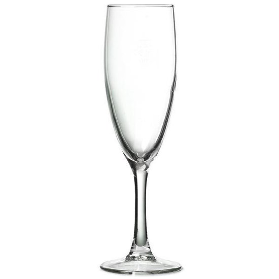Twee Champagne Glazen. GeÃ¯soleerd Op Witte Achtergrond Royalty-Vrije Foto,  Plaatjes, Beelden En Stock Fotografie. Image 8169628.