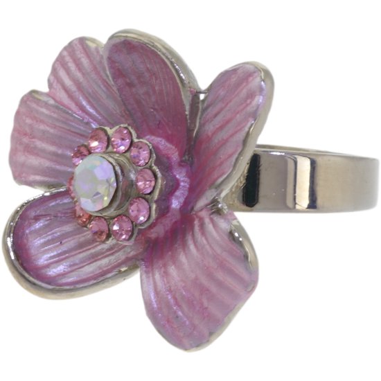 Zilverkleurige ring met lichtroze bloem en roze en witte steentjes.