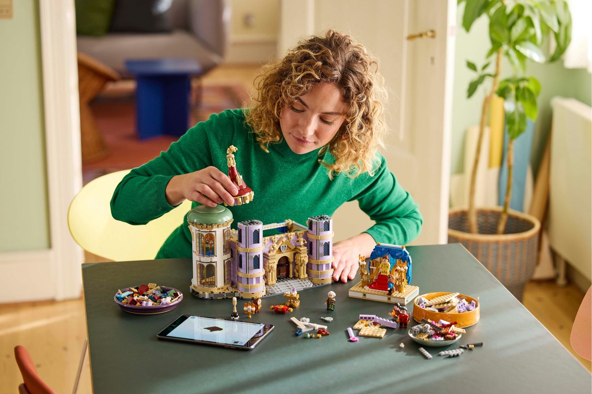 LEGO ǀ Disney Princess Belle en het Beest Kasteel Bouwpakket - 43263 – foto 8