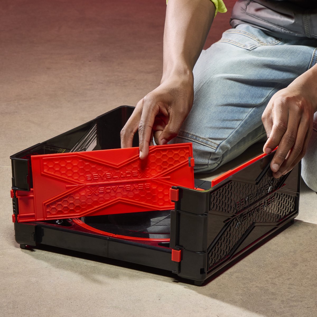 Beyblade X Beystadium Clash-and-Carry Beystadium — afbeelding 12
