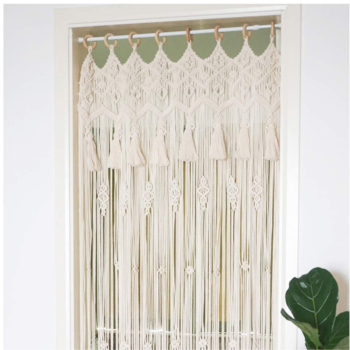 Unyqoos ® Boheemse Handgemaakte Macramé Wanddecoratie en Gordijn voor Woonruimte en Feestelijke Aankleding
