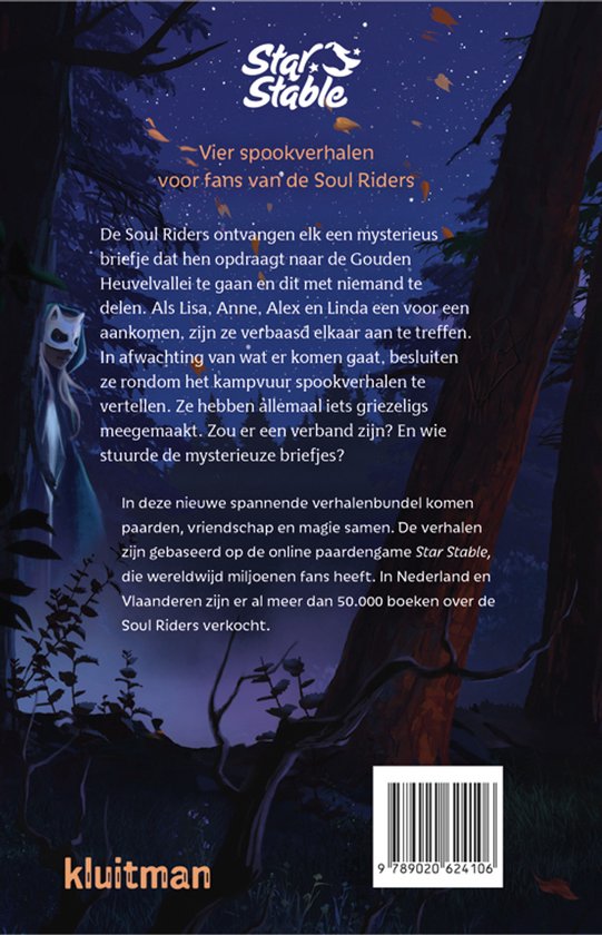 Boekomslag van Star Stable met spookachtige figuren in een bos, getiteld 'Vier spookverhalen voor fans van de Soul Riders'.