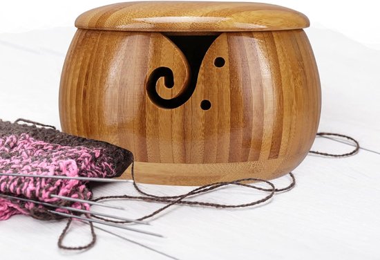Bamboe garenkom - Handgemaakte opbergkom voor breigaren - Met afneembaar deksel en gaten - Breikom - Wolstandaard - Geschikt voor breien, haken en woondecoratie - Houtkleur - Diameter 15,5 cm x 9,5 cm hoogte