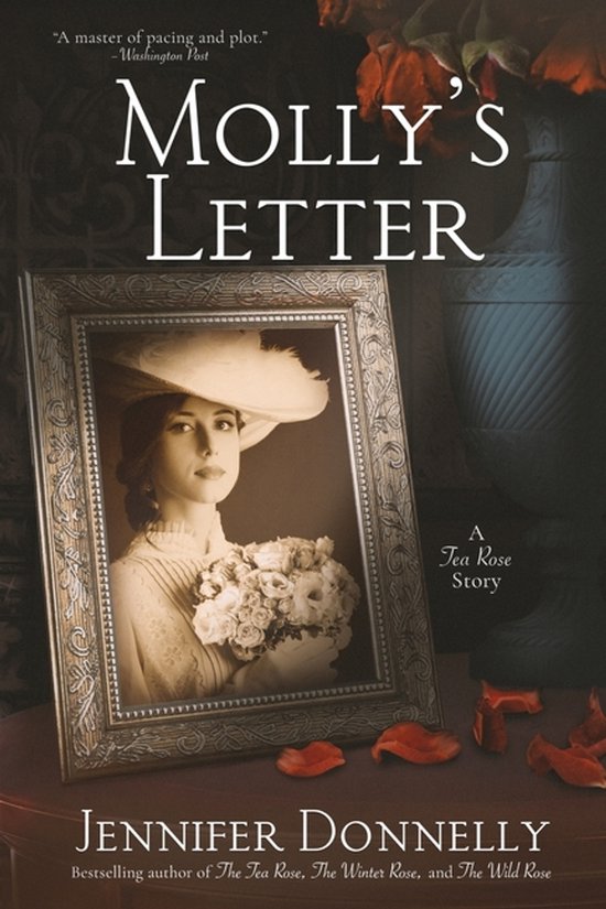 Boekcover van 'Molly's Letter' met een lijst en een foto van een vrouw met een hoed en bloemen. Bestsellerauteur Jennifer Donnelly.