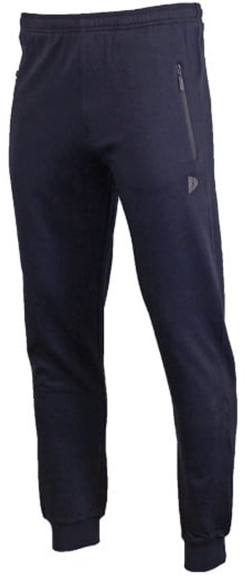 Donkerblauwe joggingbroek voor heren, van voren gezien, met ritszak en logo.