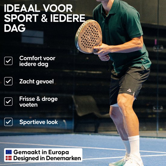 Man in sportkleding met padelracket, tekst: IDEAAL VOOR SPORT & IEDERE DAG