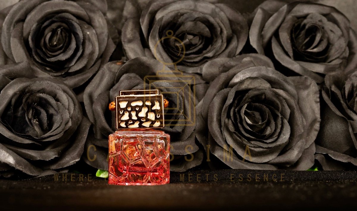 Carissima Car Perfumes - Auto parfum - 'Spicebom' - Luxe - Auto Luchtverfrisser - 10ml - Rood - Saffraan - Grapefruit - Kaneel - Tabak