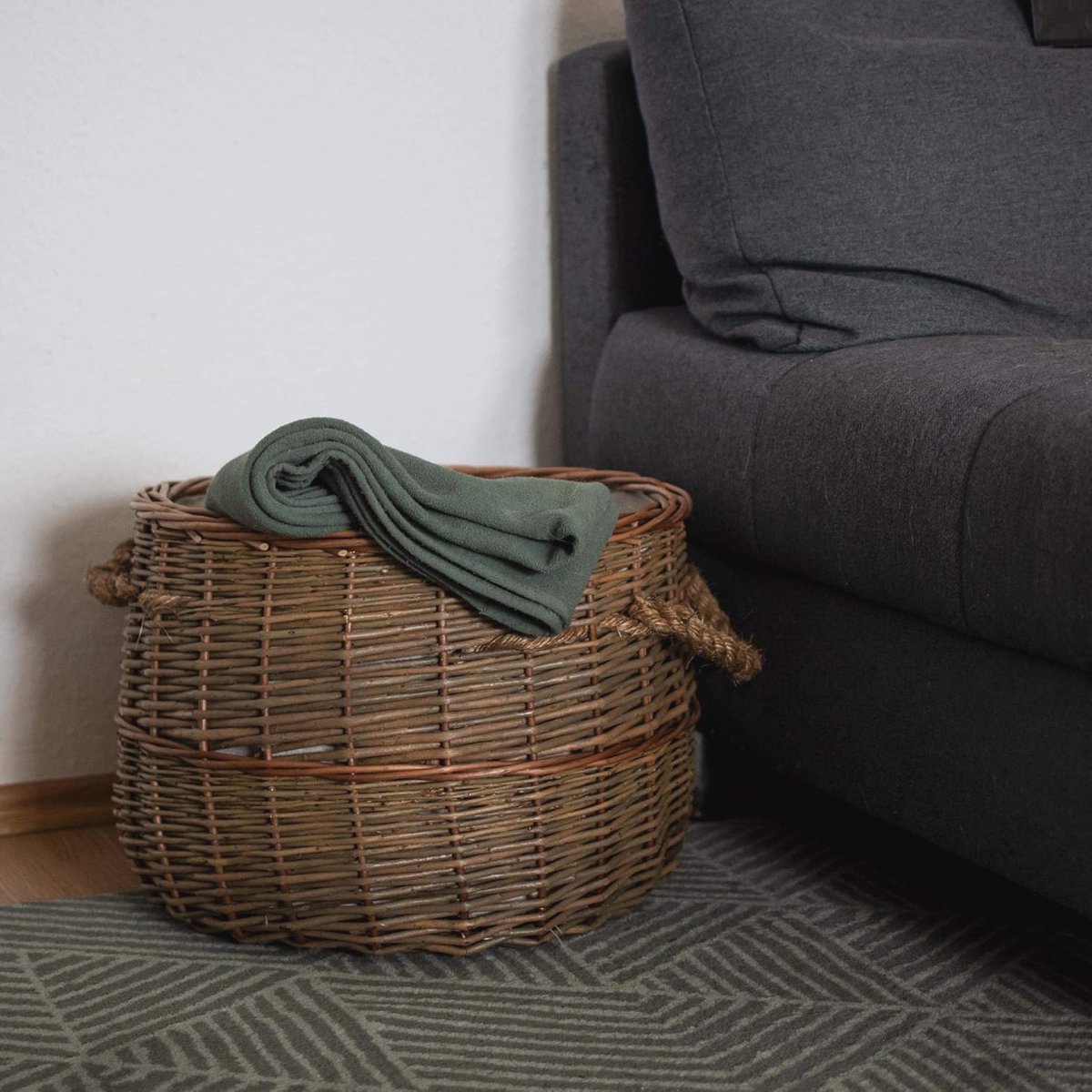 Stijlvolle Hoogwaardige Wilgen Mand voor Haardhout, Wasgoed of Decoratie - Ø 40 cm — cadeau in Wonen & Interieur - foto 4
