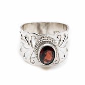 Edelsteen Ring Granaat 925 Zilver “Sonsare” (Maat 17)