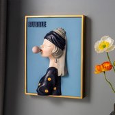 BaykaDecor - Unieke Muurbeeld - Wanddecoratie - Meisje met de Parel Replica Blaast - Bubble - Vrolijk - Oorbellen - Blauw - 27 cm