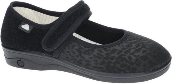 Zwarte pantoffel met klittenbandsluiting en dierenprint op de neus.