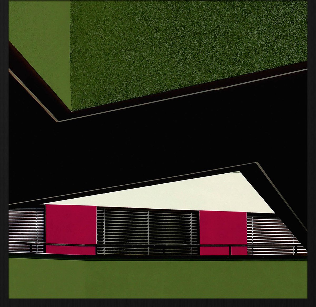 Schilderij - architectuur - Collectie rhythm of the city - Forex met zwarte lijst - 74x74cm