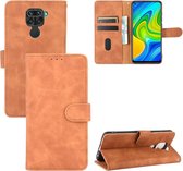 Voor Geschikt voor Xiaomi Redmi Note 9 Effen Kleur Huidgevoel Magnetische Gesp Horizontale Flip Kalfsstructuur PU Lederen Case met Houder & Kaartsleuven & Portemonnee (Bruin)