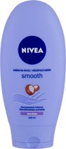 Nivea - Smooth Sensation Hand Cream - Nourishing Hand Cream - 100ml